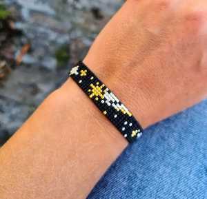 NOUSHAD ARTISANAT - Bracelet Perlé Fait Main Motif Carré Noir Jaune Argenté pour la Fabrication de Bracelets Certifié IGI NH-697 - Product Image 2