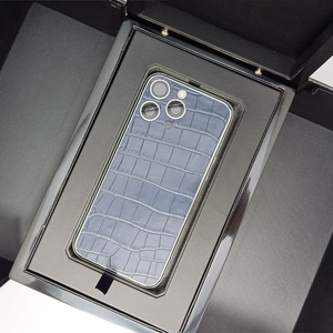 Smartphone <span class=keywords><strong>de</strong></span> Lujo Personalizado <span class=keywords><strong>de</strong></span> Gama Alta con Carcasa <span class=keywords><strong>de</strong></span> Metal Dorado y Bisel <span class=keywords><strong>de</strong></span> Platino con Cuero <span class=keywords><strong>de</strong></span> Vaca Azul con Patrón <span class=keywords><strong>de</strong></span> Cocodrilo - Product Image 5