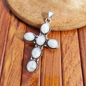 Colgante de cruz de piedra lunar arcoíris natural con base de latón chapado en plata antigua, engaste de bisel de piedra preciosa llamativa vintage, solitario - Product Image 6