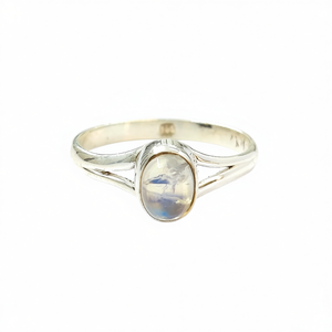 Bague de mode en pierre de lune, poids 2,6 grammes - Product Image 2