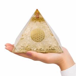 Prix d'usine, grande taille, pyramide d'orgone en quartz clair de 5 pouces, cristal naturel, énergie de guérison, protection, Feng Shui, décoration intérieure - Product Image 1