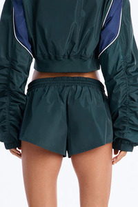 Ensemble coupe-vent 2 pièces pour femme, veste légère extensible en microfibre et short, vêtements de sport décontractés, tenue décontractée - Product Image 5