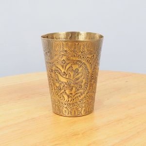 Vaso de Latón Hecho a Mano de Primera Calidad, con Patrón Étnico Grabado, Estilo Vintage, para Decoración del Hogar, Cocina, o como Regalo - Product Image 5