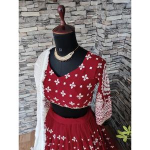 MARIAGE LEHENGA CHOLI SEQUENCE BRODERIE TRAVAIL AVEC GEORGETTE DUPATTA MAROON - Product Image 2
