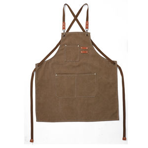 Cape de coiffure en toile durable avec plusieurs poches, design réglable à dos croisé, disponible en noir, marron et rouge - Product Image 6