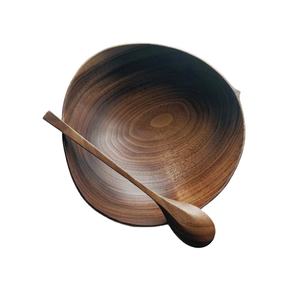 Bol à salade classique en bois avec ensemble de cuillère et de fourchette, vaisselle de cuisine durable pour la table à manger - Product Image 2