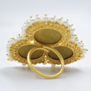 Anillo de latón chapado en oro, hecho a mano, de diseño nuevo, moderno y a la última moda, para mujeres y niñas. - Product Image 3