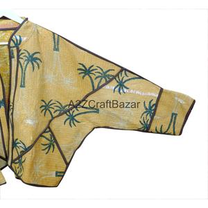Veste Kantha en coton à imprimé palmiers jaunes, manches chauve-souris, style vacances d'hiver, tissu Kantha respirant, manches longues, longueur standard - Product Image 3