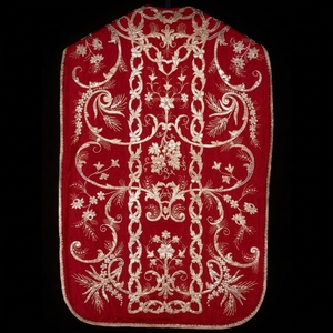 Estola de Terciopelo Rojo Bordada con Motivos Florales Dorados, Túnica Litúrgica para Obispos, Prenda Religiosa Personalizada - Product Image 1