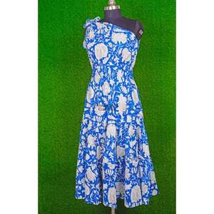 Vestido de Algodón para Mujer con Logotipo Personalizado, Cintura Hueca Sólida, Un Hombro Descubierto, Estilo Dulce para Fiestas, Cintura Natural, Ropa de Fiesta - Product Image 5