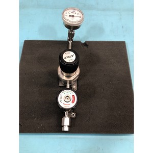 Régulateur de pression APTECH AP5008S4MTSCMK + APTECH - Équipements et pièces semi-conductrices d'occasion fiables à l'échelle mondiale - Product Image 1
