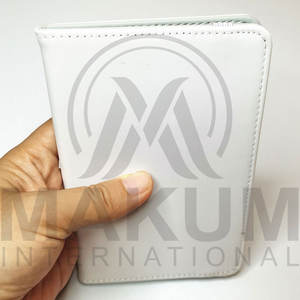 MAKUM INTERNATIONAL - Porta Pasaportes de Cuero Personalizado, Plegable, Ligero y Ecológico para Exteriores - Product Image 4