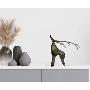 Figurine de cerf en bronze moderne, sculpture abstraite d'animal, décoration d'intérieur, pièce d'art, artisanat de fonderie, ornement en métal - Product Image 1