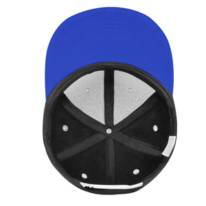 Casquette Snapback personnalisée à 6 panneaux, noire avec visière bleue, ajustable, unisexe, style urbain, en coton, avec logo lettres colorées sur le pan gauche - Product Image 5