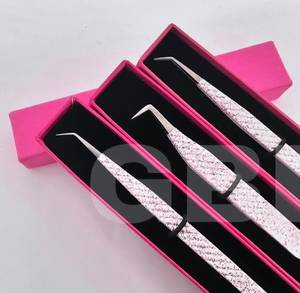 แหนบดึงขนตาปลายเรียว/ปลายไฟเบอร์ สแตนเลสสตีลเคลือบสีเขียว/สีนู้ด รุ่น 45/Boot 90 พร้อมดีไซน์รูปหัวใจแบบเท็ดดี้ - Product Image 2