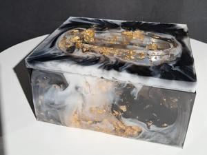 Caja de pañuelos decorativa de resina con diseño único para uso en el hogar moderno, dormitorio, cocina y baño, disponible a precio de mayoreo. - Product Image 4