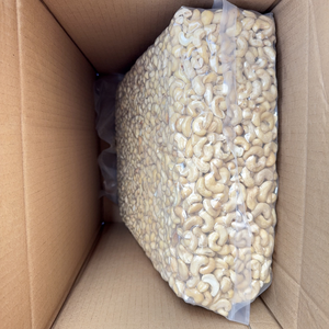 Best Rate Raw <b>Kernels</b> Cashew <b>Nuts</b> Bulk Ww320 Ww240 Santigo Cashew Vietnam Wholesale Exported To Asia, Eu, Middle East - Product Image 1