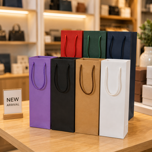 Sac cadeau pour vin rouge, best-seller au Vietnam, sac fourre-tout biodégradable, emballage en papier kraft personnalisé pour bouteille de vin - Product Image 6