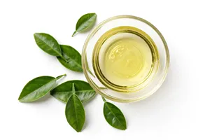 Aceite Esencial de Petitgrain 100% Puro, Destilado al Vapor, Venta al Por Mayor para Cosméticos, Perfumes, Cuidado de la Piel y Formulaciones de Fragancias - Product Image 2