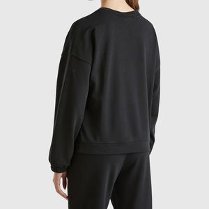 Sweat-shirt pour femme à col rond et manches longues, imprimé avec un logo personnalisé de haute qualité, idéal pour l'hiver, meilleur prix, qualité supérieure - Product Image 4