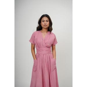 Vestido midi de lino rosa de alta calidad, corte en A, con cuello en V, manga corta, lazo cruzado y bolsillos, estilo sencillo y transpirable para verano, para mujer. - Product Image 2