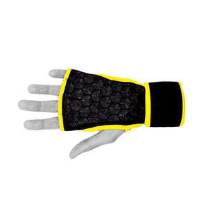 Gants de sport en polyester imperméables à demi-doigts antidérapants avec excellente adhérence pour la musculation et le CrossFit - Couleur et logo personnalisés - Product Image 4