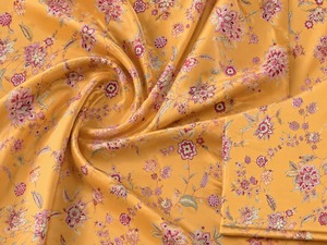 Tela Tejida con Estampado Floral de Poliéster Satinado, Ecológica, Orgánica, Resistente a las Manchas y de Secado Rápido para Prendas y Decoración del Hogar - Product Image 2