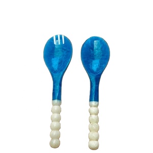 Juego de Cubiertos para Ensalada de Resina Ecológica de 2 Piezas, Hecho a Mano y Personalizado, Azul y Blanco, Cuchara y Tenedor, Apto para Lavavajillas, Artizon Studio - Product Image 1