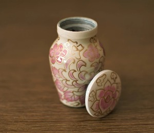 Urne vintage à glaçure craquelée, écologique, avec couvercle, impression numérique florale, pot décoratif pour plantes, vase de table portable Art Déco pour la terre - Product Image 3