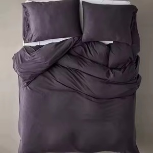 Juego de Funda Nórdica Gris Oscuro Sólido con Fundas de Almohada, Colección de Ropa de Cama Moderna y Suave para Uso en el Hogar y Hoteles - Product Image 1