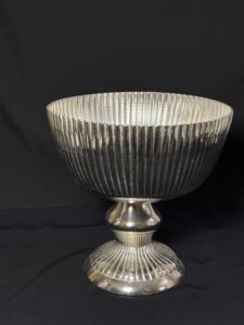 Cuenco de Aluminio para Dátiles con Decoración de Chocolate para Ramadán, Elegante Decoración Plateada para Mesa y Comedor de Lujo - Product Image 6