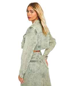 Chaqueta vaquera vintage para mujer, desgastada, con manchas, rasgada, con dobladillo deshilachado y agujeros, estilo crop - Product Image 2