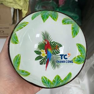 Tazón de Cáscara de Coco Hecho a Mano al por Mayor, Pintado a Mano con Aves Tropicales, Recuerdo de Laca, Vajilla Premium para Resorts, Regalo - Product Image 1