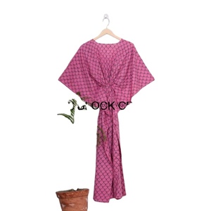 Robe de maternité rose, logo durable, décontractée, faite à la main, ample, tenue de soirée indienne d'été pour femmes, kaftan maxi en coton - Product Image 1