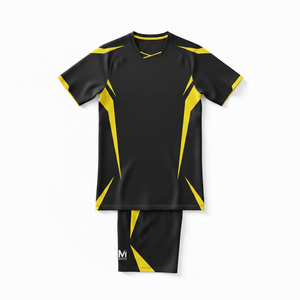 Ensemble d'uniformes de football personnalisés haute performance sublimés, kit complet anti-humidité, tenue d'équipe, maillot et short de football personnalisés - Product Image 4