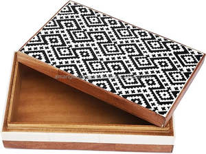 Boîte de présentation de bijoux en résine imprimée Wabi-Sabi, peinte à la main, durable, avec couvercle, pour la décoration de la maison et du bureau en Europe, rangement et cadeaux - Product Image 4