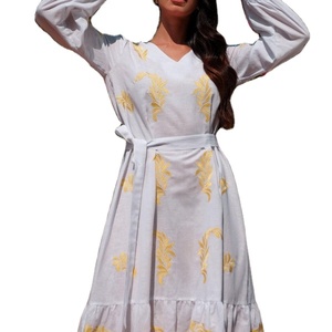 เดรสลำลองสไตล์โบฮีเมียนสำหรับผู้หญิงยูเครน คอลเลคชั่นฤดูร้อนปี 2026 ขายส่ง แขนยาว ความยาวปานกลาง ลายพิมพ์ผ้าฝ้ายเรียบง่าย สไตล์ชายหาด - Product Image 1