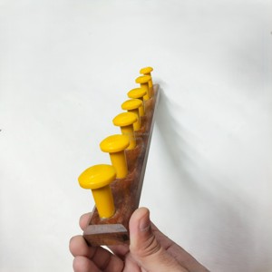 Wholesale Decorative Resin <b>Wall</b> <b>Hook</b> Wooden Base Coat <b>Hook</b> <b>Wall</b> Mount OEM Custom Modern Home Decor <b>Hook</b> Supplier - Product Image 2