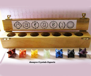 Set de Sanación con Pirámide Merkaba de Siete Chakras, Caja de Madera, Piedras Naturales, Venta al por Mayor, Amayra Crystals Exports INDIA - Product Image 3