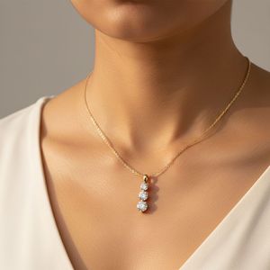 Collier solitaire en diamant rond serti de griffes 3.00CTW - Product Image 6