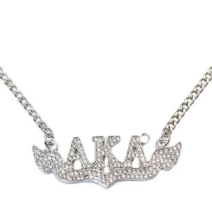 Collier Pendentif Ailé Argenté Scintillant pour Femme, Bijou Tendance, Chaîne Élégante, Accessoire de Déclaration Étincelant, Cadeau Idéal pour Fête - Product Image 5