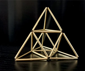 Escultura Metálica Moderna de Lujo, Estatua Abstracta Dorada con Eslabones de Cadena, Adorno de Mesa, Arte Decorativo para Hogar y Hotel - Product Image 6
