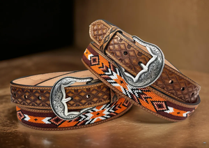 Cinturón de Cuero Marrón Estilo Western para Mujer con Hebilla y Conchos Plateados Ornamentados, Accesorio de Moda Vaquera Vintage - Product Image 4