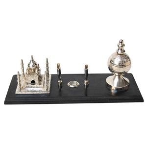 Porte-stylo décoratif de table avec horloge Taj Mahal nickelée et porte-stylo boussole nautique - Product Image 4