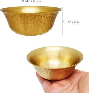 Cuenco de latón grande de marca privada para servir curry, arroz, ensalada y aperitivos en la cocina o comedor familiar. - Product Image 6