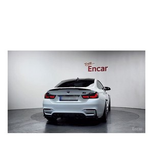 BMW M4 Coupé Competition Modelo Agosto 2018 con 77,277 km, Volante a la Izquierda, Cámara Trasera - Product Image 4