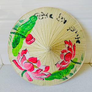 Chapeaux en feuilles de bambou avec logo et design personnalisés, magnifique chapeau peint avec paysage vietnamien - Product Image 5