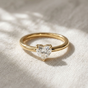 Bague de fiançailles solitaire en or 18 carats avec diamant de laboratoire taille cœur, bijoux de mariage pour femme - Product Image 4