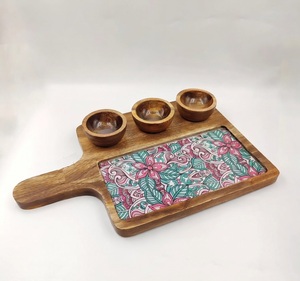 Plateau de service en bois rustique de style vintage avec ensemble de mini-bols pour servir des aliments, des desserts et des fruits secs au meilleur prix - Product Image 1