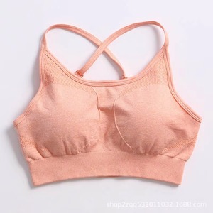 Ensembles de yoga réversibles pour femmes, antistatiques et extensibles, qualité supérieure, design et qualité très tendance et très demandés. - Product Image 5